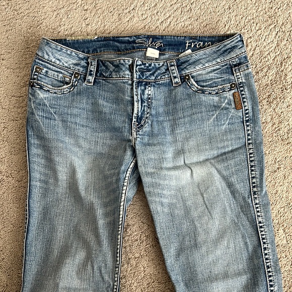 Silver Jeans - Picture 2 of 4